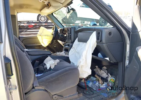 2005 GMC Sierra 2500Hd Sle z USA, uszkodzony, nr VIN 1GTHK29UX5E171119